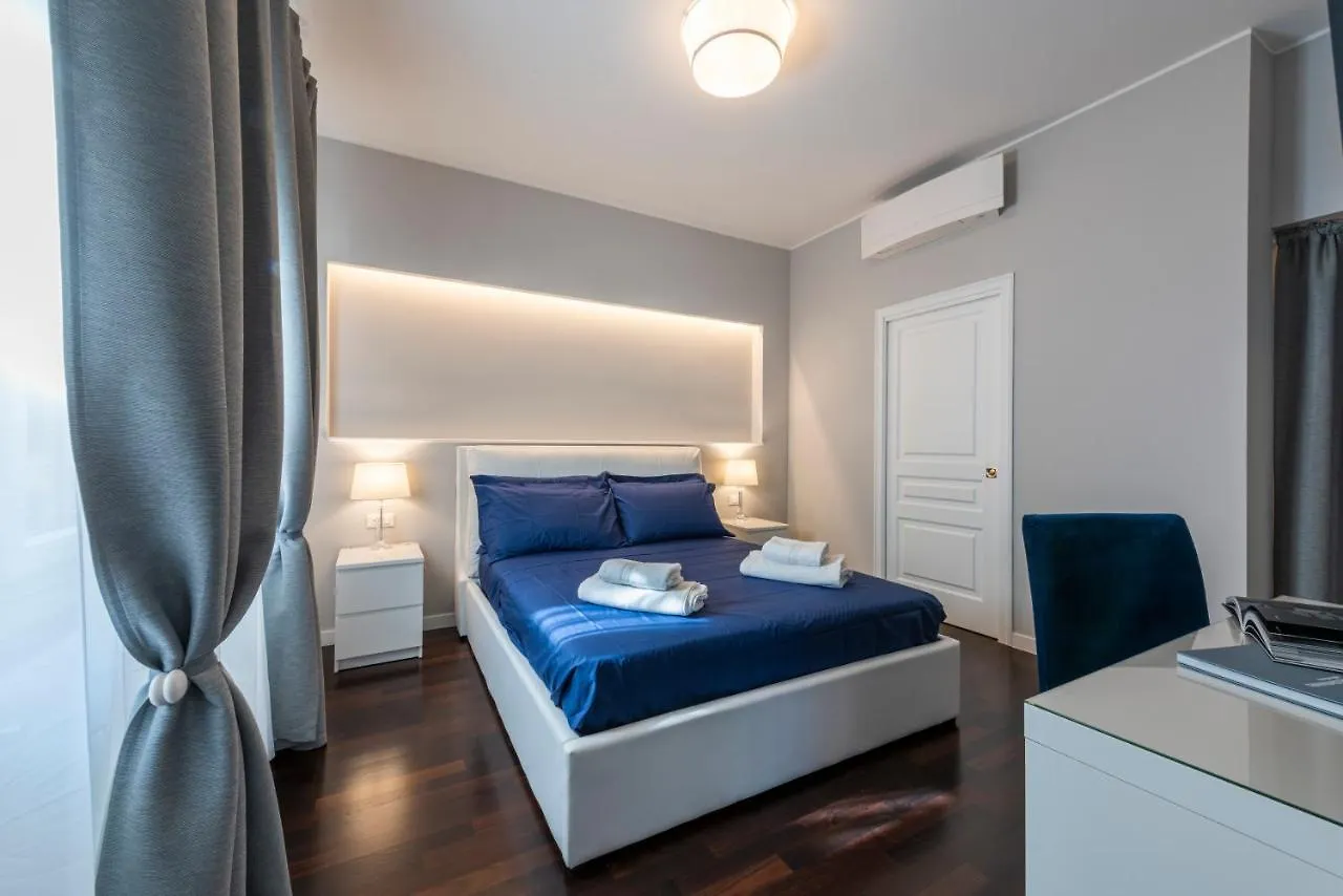 Ponte Vecchio Deluxe Apartments Florence 0*,