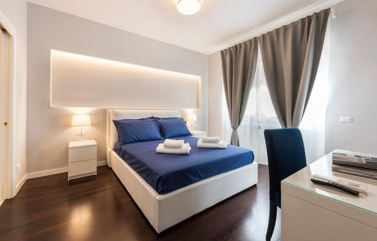 Ponte Vecchio Deluxe Apartments Florence