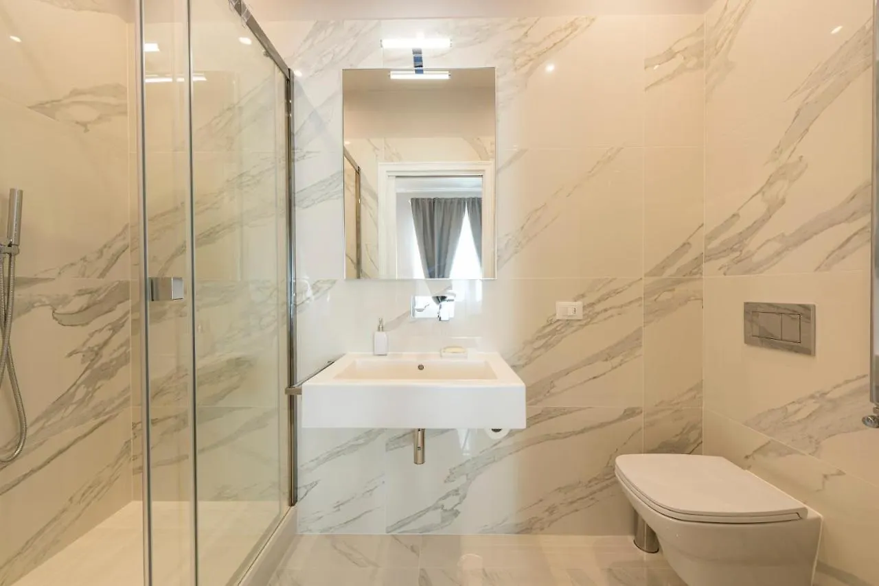 Ponte Vecchio Deluxe Apartments Florence