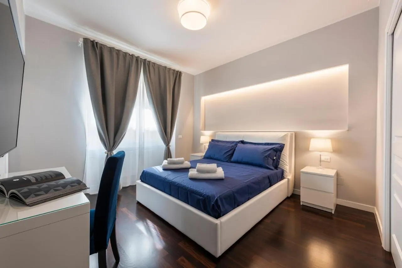 Ponte Vecchio Deluxe Apartments Florence Italy